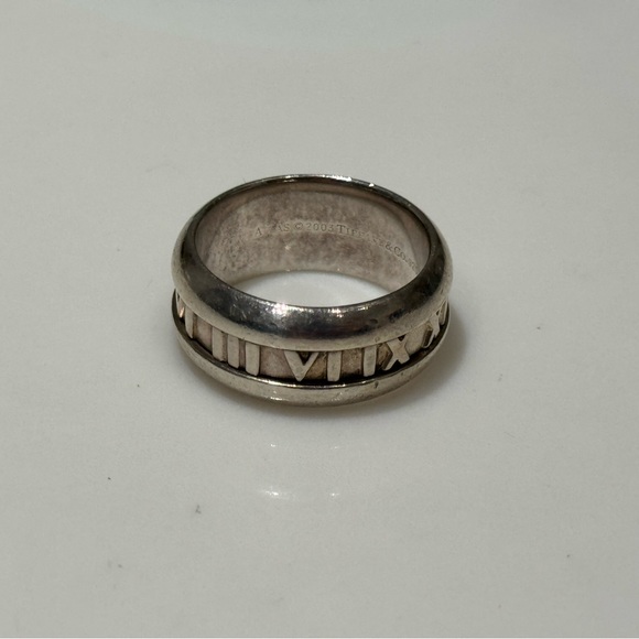 Tiffany & Co. Atlas Ring - Size 7.5 - Picture 6 of 7